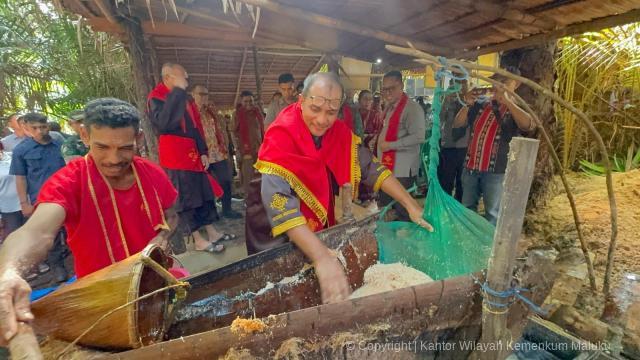 PENGANUGERAHAN GELAR 2