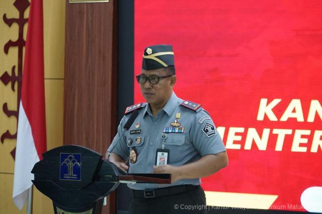 Apel pagi 01