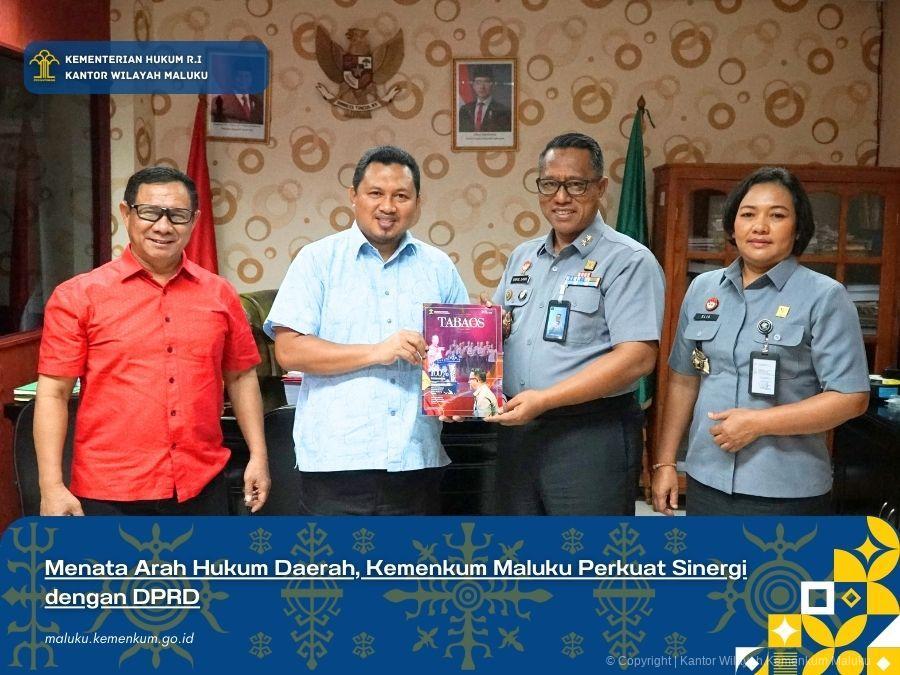 Menata_Arah_Hukum_Daerah_Kemenkum_Maluku_Perkuat_Sinergi_dengan_DPRD.jpg